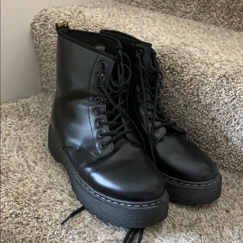 Black Boots
